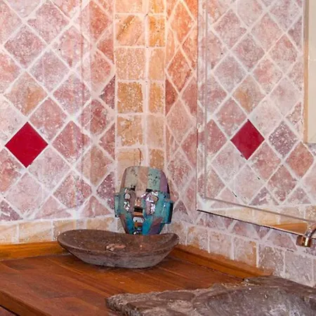 Lägenhet L'ile-rousse Sleeps 8 Pool Air Con Wifi