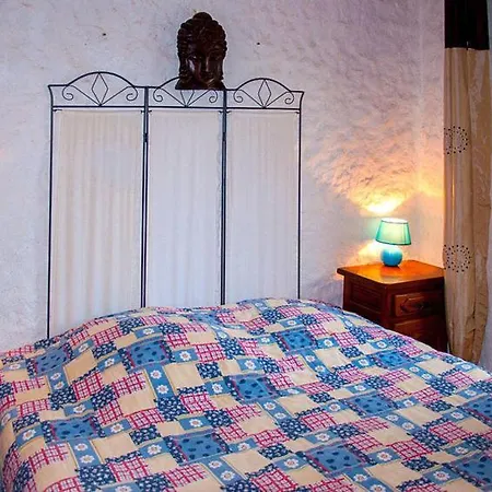 L'ile-rousse Sleeps 8 Pool Air Con Wifi شقة